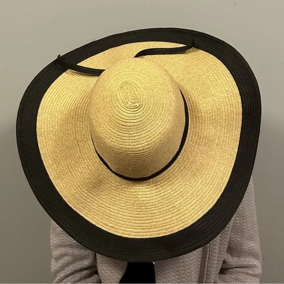 Sunhat 👒 - Picture 3 of 4